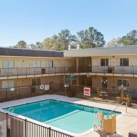 Fairbridge Inn & Suites Richmond Hill Exteriör bild