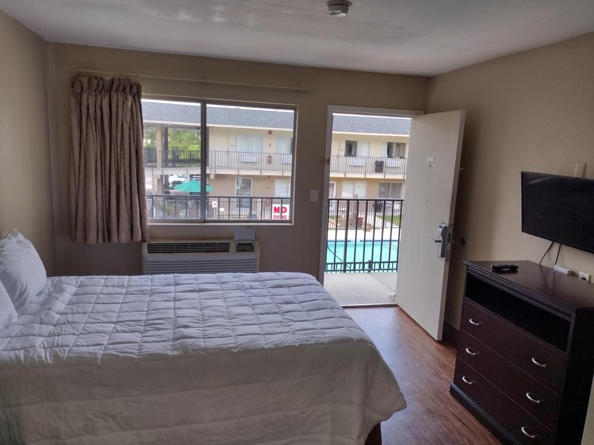 Fairbridge Inn & Suites Richmond Hill Exteriör bild